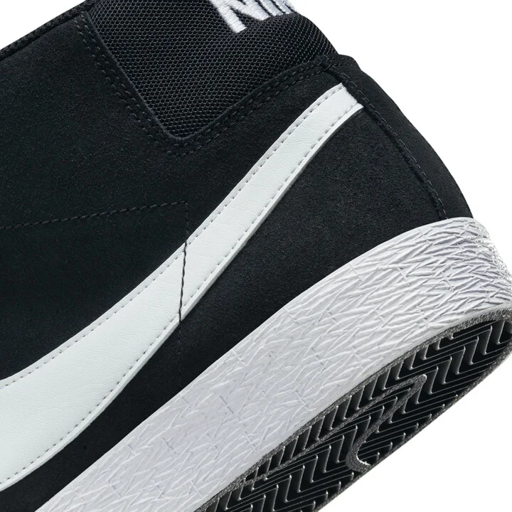 Men's Nike SB Zoom Blazer Mid Skate Shoes in Black | 864349-002 - Image 9
