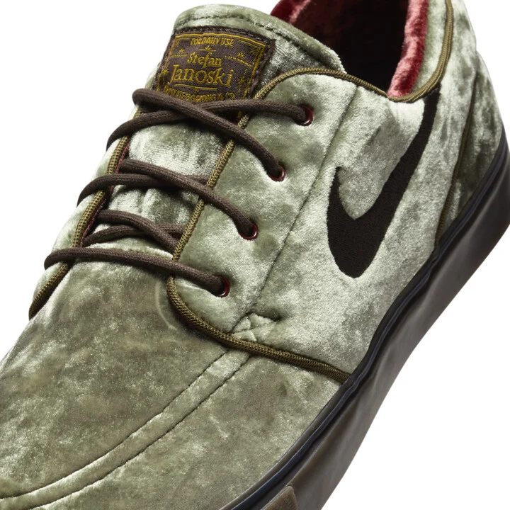 Men's Nike SB Zoom Janoski OG+ SE Skate Shoes in Green | FZ1302-200 - Image 7