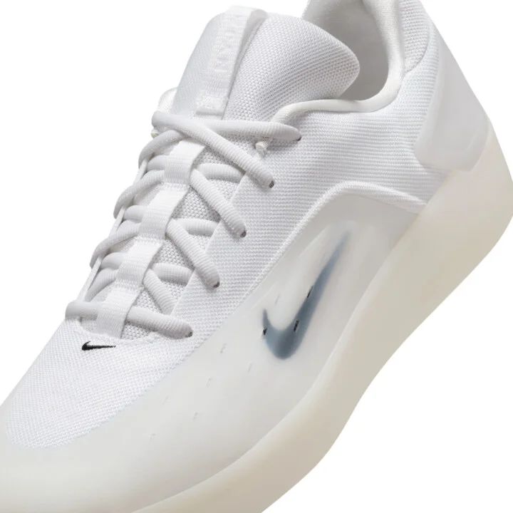 Men's Nike SB Zoom Nyjah 4 Skate Shoes in White | FQ1273-100 - Image 7