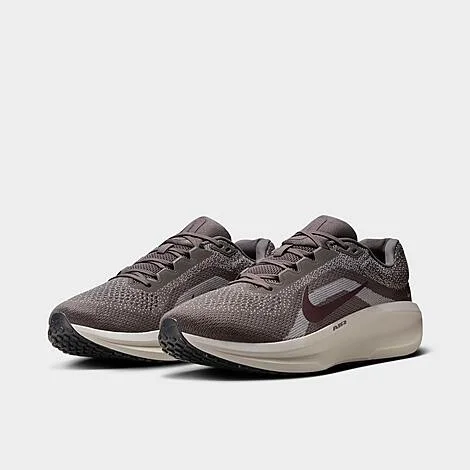 Men's Nike Winflo 11 Running Shoes - Image 3