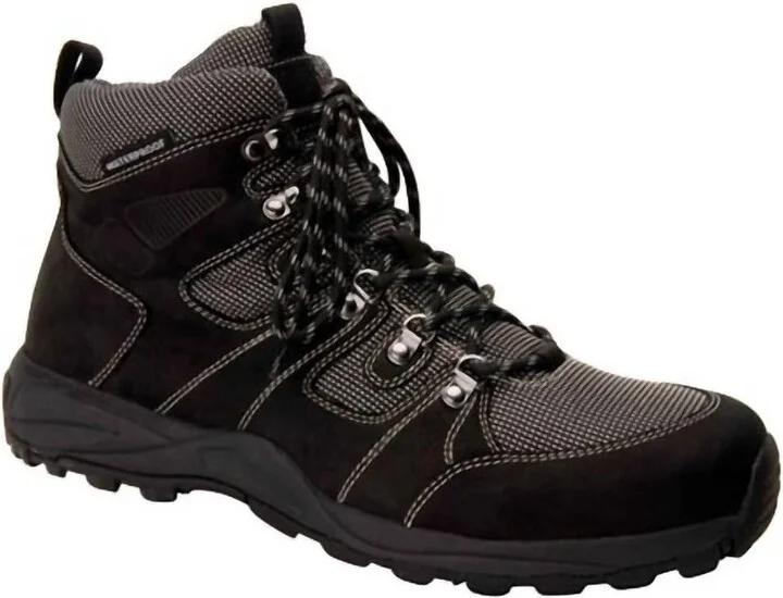 Men's Trek Shoes In Black