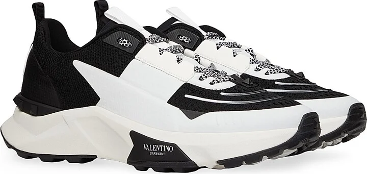 Men's True Act Low Top Sneakers in Mesh and Rubberized Fabric - Black - Size 9 - Image 2