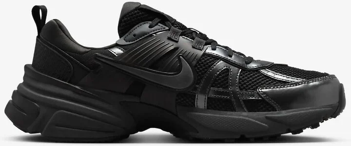 Men's V2K Run Shoes In Metallic Dark Grey/black-Dark Smoke Grey