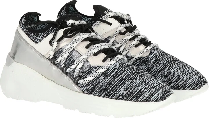 Mens White/Silver Sneaker