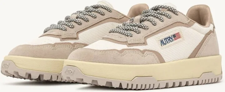 Men's Wildpace Low Sneakers In Whisper White And Sand Mesh And Suede
