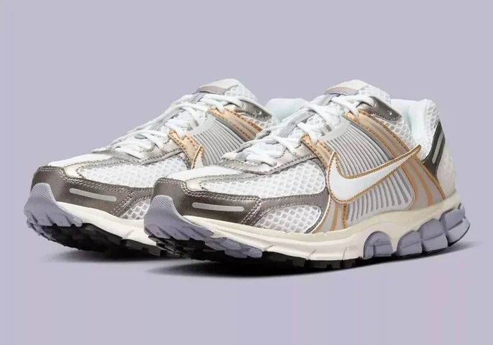 Men's Zoom Vomero 5 Sneaker In Platinum Tint/white