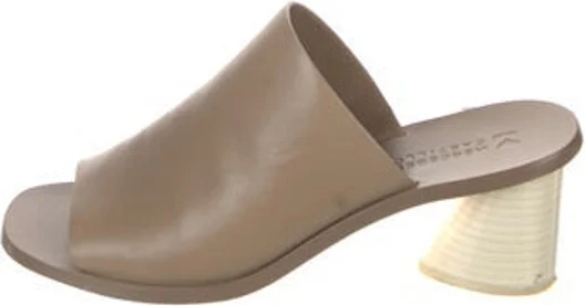 Neutrals