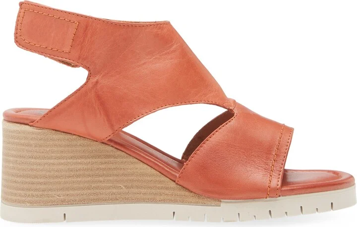 Meredyth Wedge Sandal - Image 4