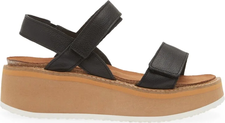 Meringue Wedge Sandal - Image 3