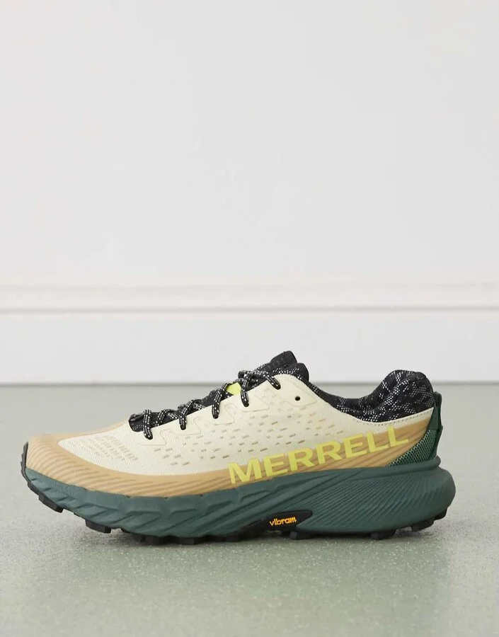 Merrell Agility Peak 5 sneakers in beige and gray - Image 2