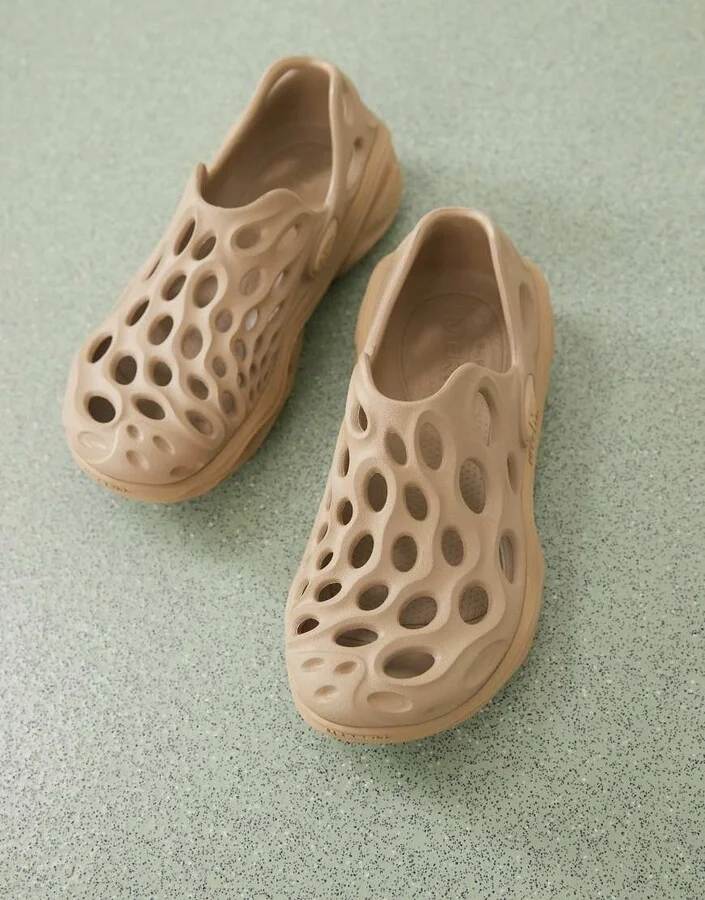Merrell Hydro Moc sandals in beige - Image 2