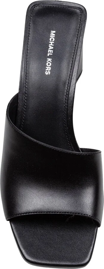 Merriam Wedge Leather Clogs In Black Color - Image 2