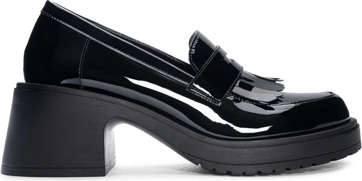 Metallic Kiltie Loafer Pump - Image 2