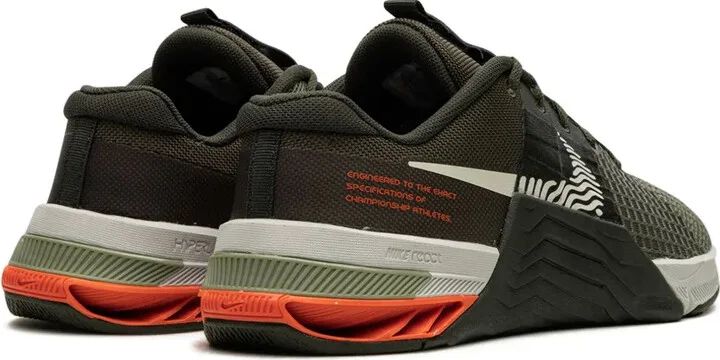 Metcon 8 "Cargo Khaki" sneakers - Image 3