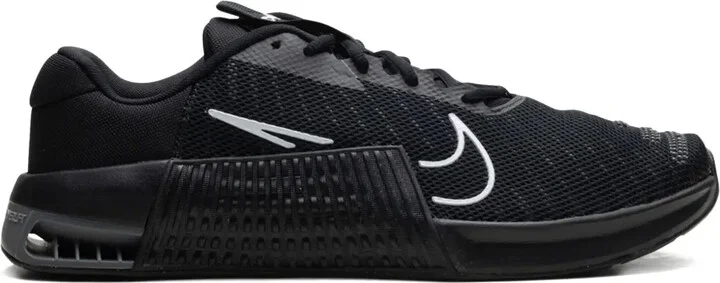 Metcon 9 "Black/White" sneakers