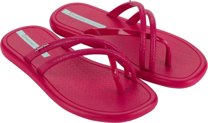 Meu Sol Rasteira Textured Toe Loop Sandal