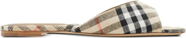 Mews Check slides
