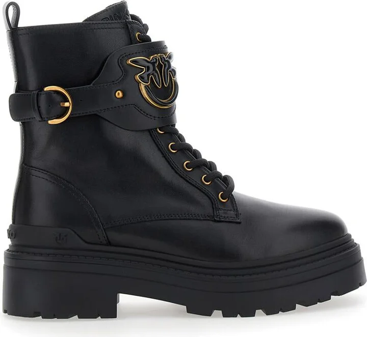 'Mia' Black Ankle Boots With Love Birds Diamond Cut Patch On The Front And Side Zip Closure In Leather Man