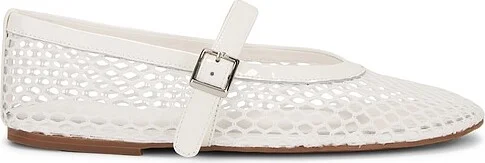 Mia Flat
