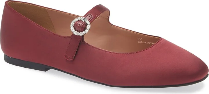 Mia Mary Jane Flat