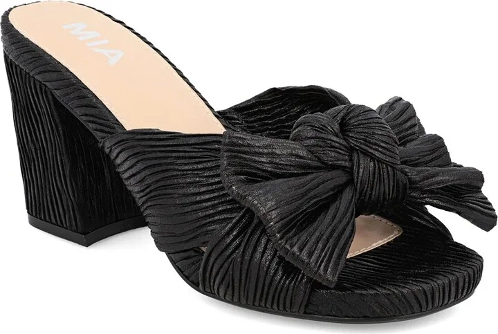 Mia Mechelle Sandal