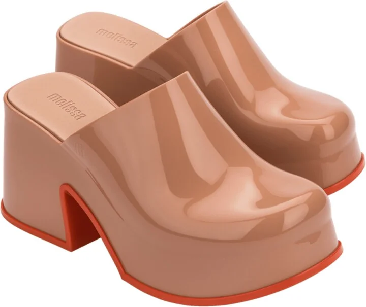 BROWN/ RED