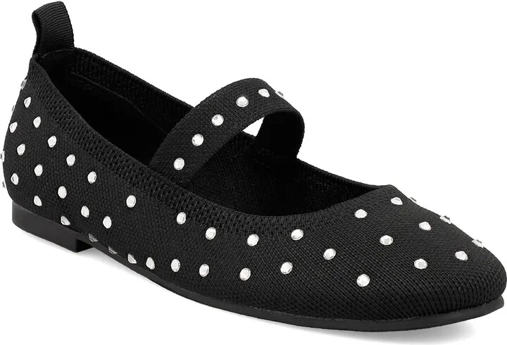 Mia Seema Mary Jane Flat