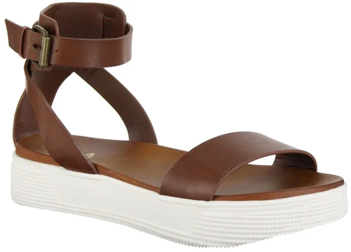 Mia Women's Ellen Round Toe Sandals