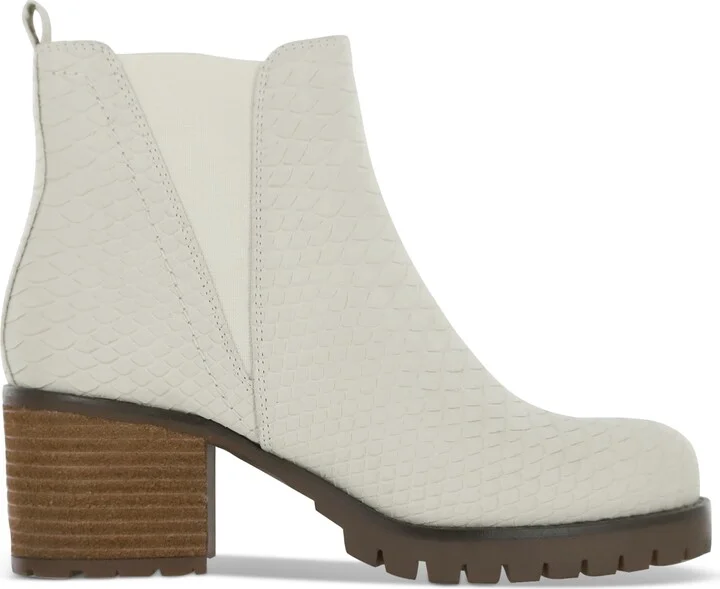 Mia Women's Jody Lug Sole Chelsea Booties - Image 2