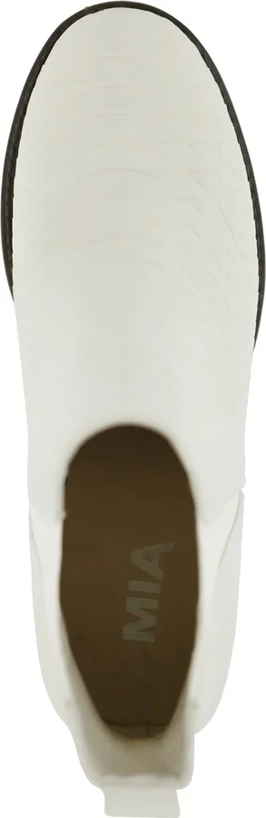 Mia Women's Jody Lug Sole Chelsea Booties - Image 4