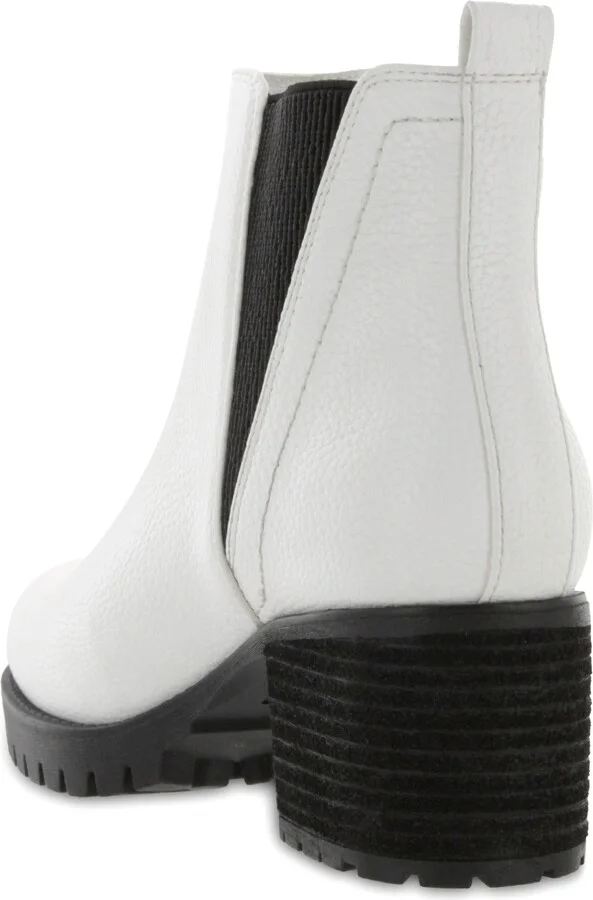 Mia Women's Jody Lug Sole Chelsea Booties - Image 7