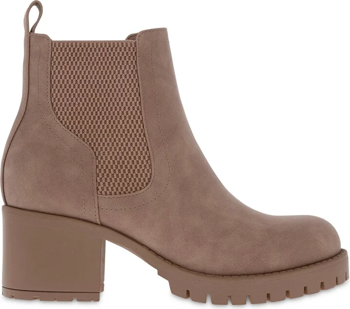 Mia Women's Jonna Lug Sole Block-Heel Booties - Image 2