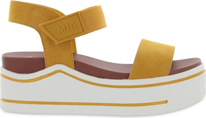 Mia Women's Odelia Round Toe Sandal - Image 2