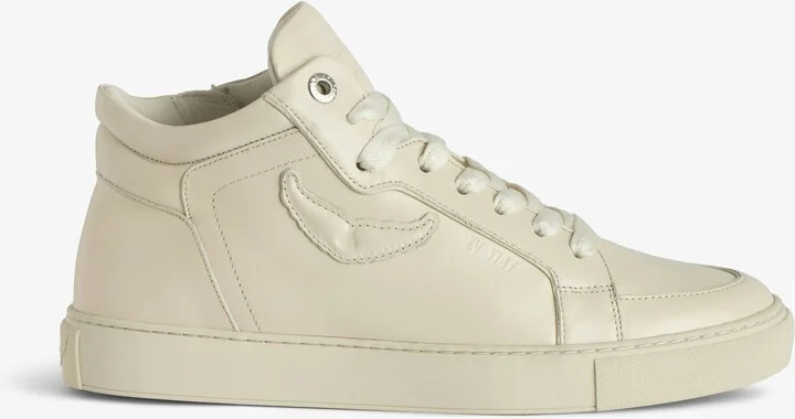 Mid Fly Sneakers On