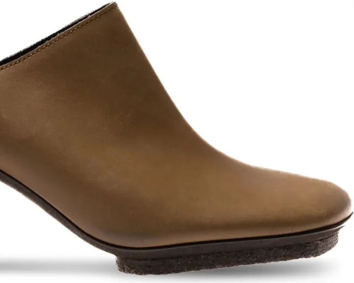 Mid-Heel Leather Mules - Image 2