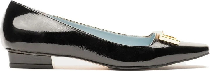Midge Flat