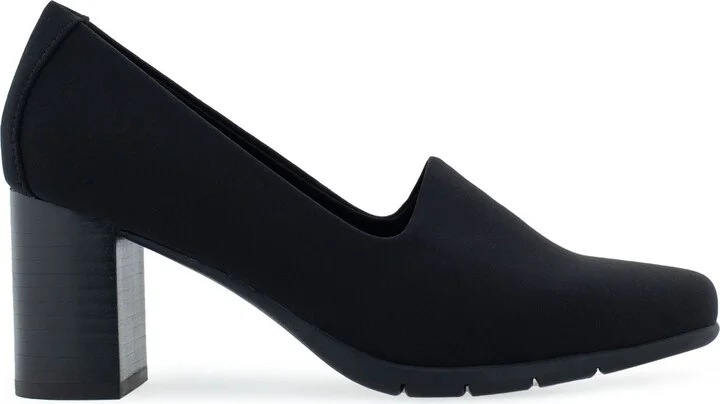 Midnight Block Heel Pump - Image 10