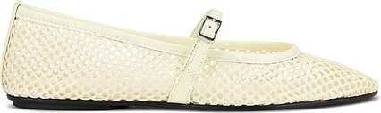Mika Flat