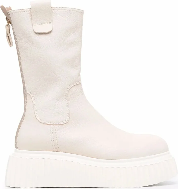 Milagros platform boots