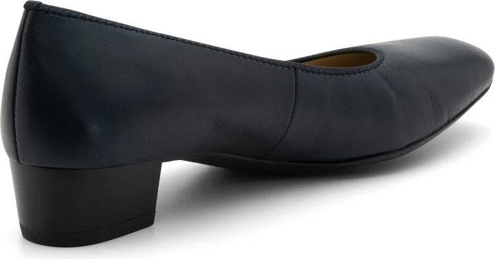 Milan Pump - Image 2
