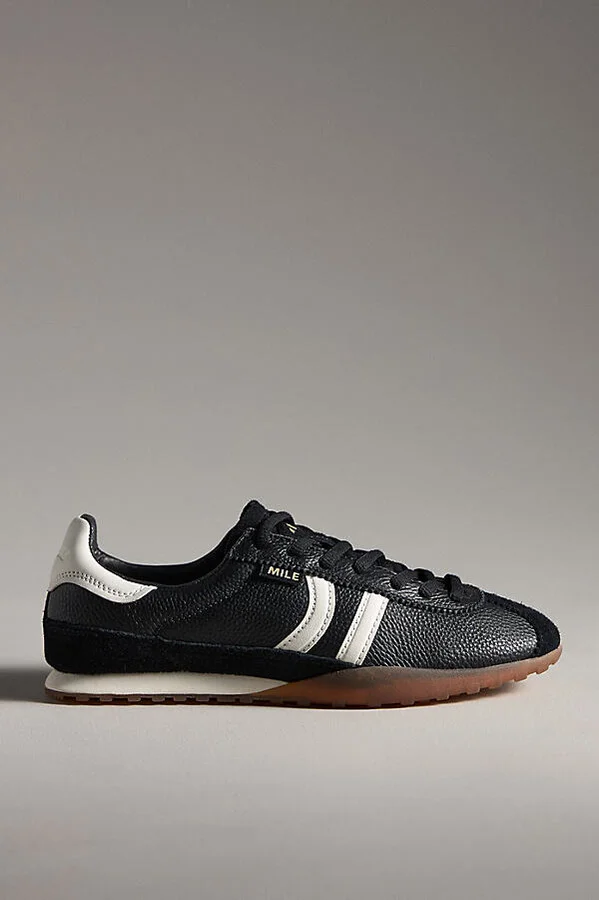 Mile Sneakers