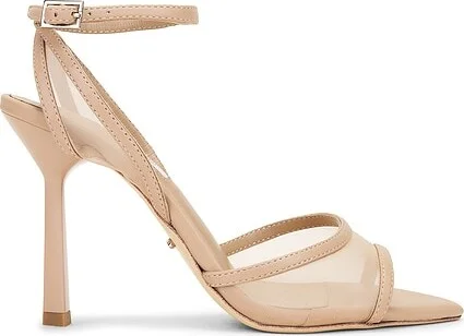 Miley Heel
