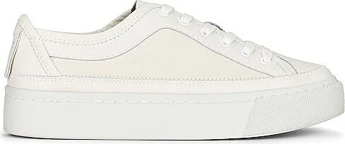 Milla Sneaker