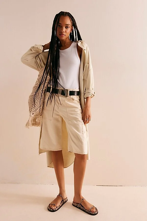 Beige/black Snake