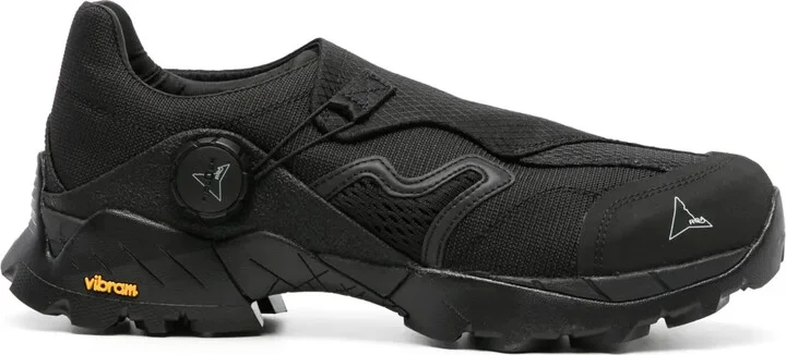 Minaar twist-lock sneakers