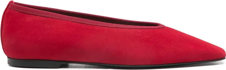 Minimalist ballet flats