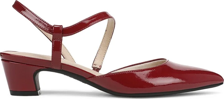 Minimalist Pointed Toe Pump - Image 2
