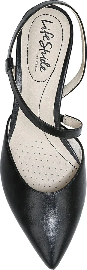 Minimalist Pointed Toe Pump - Image 4