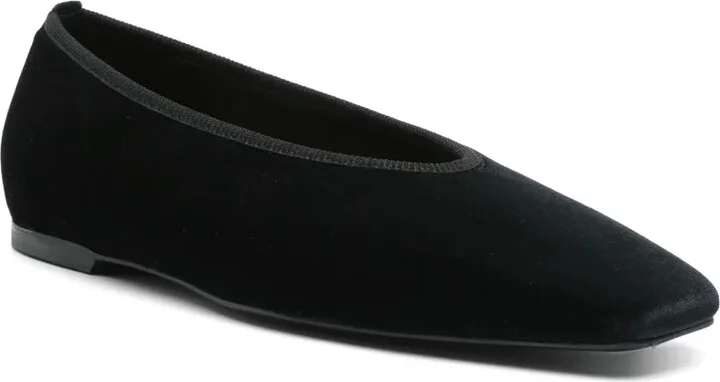 Minimalist velvet ballerina shoes - Image 2