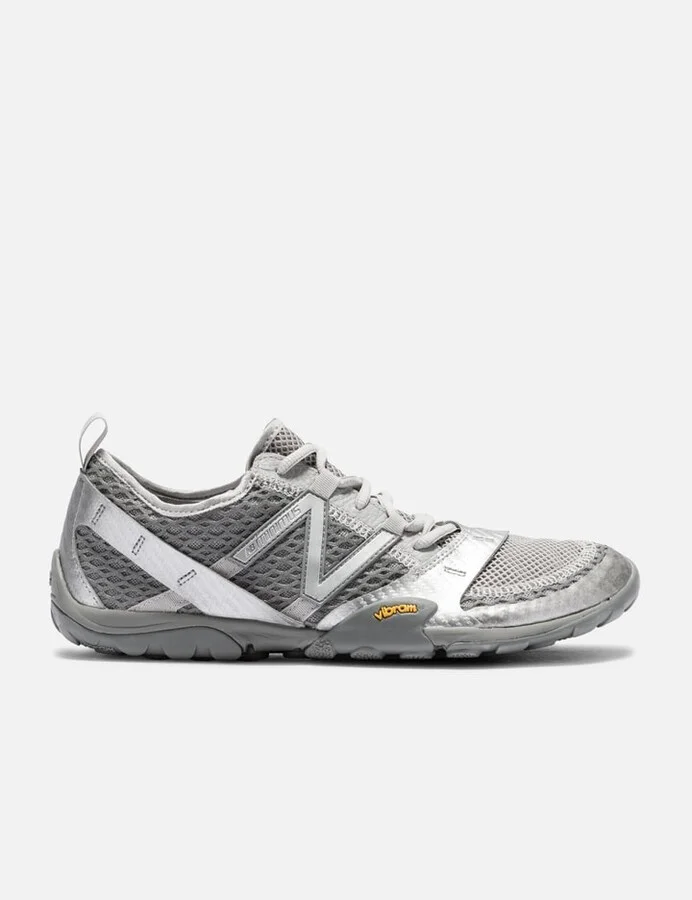 Grey > 灰色 > 그레이 > グレー